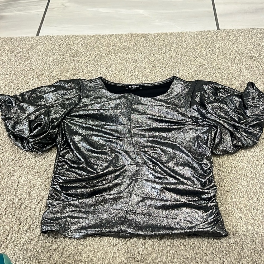 NWT Puff Sleeve Blouse